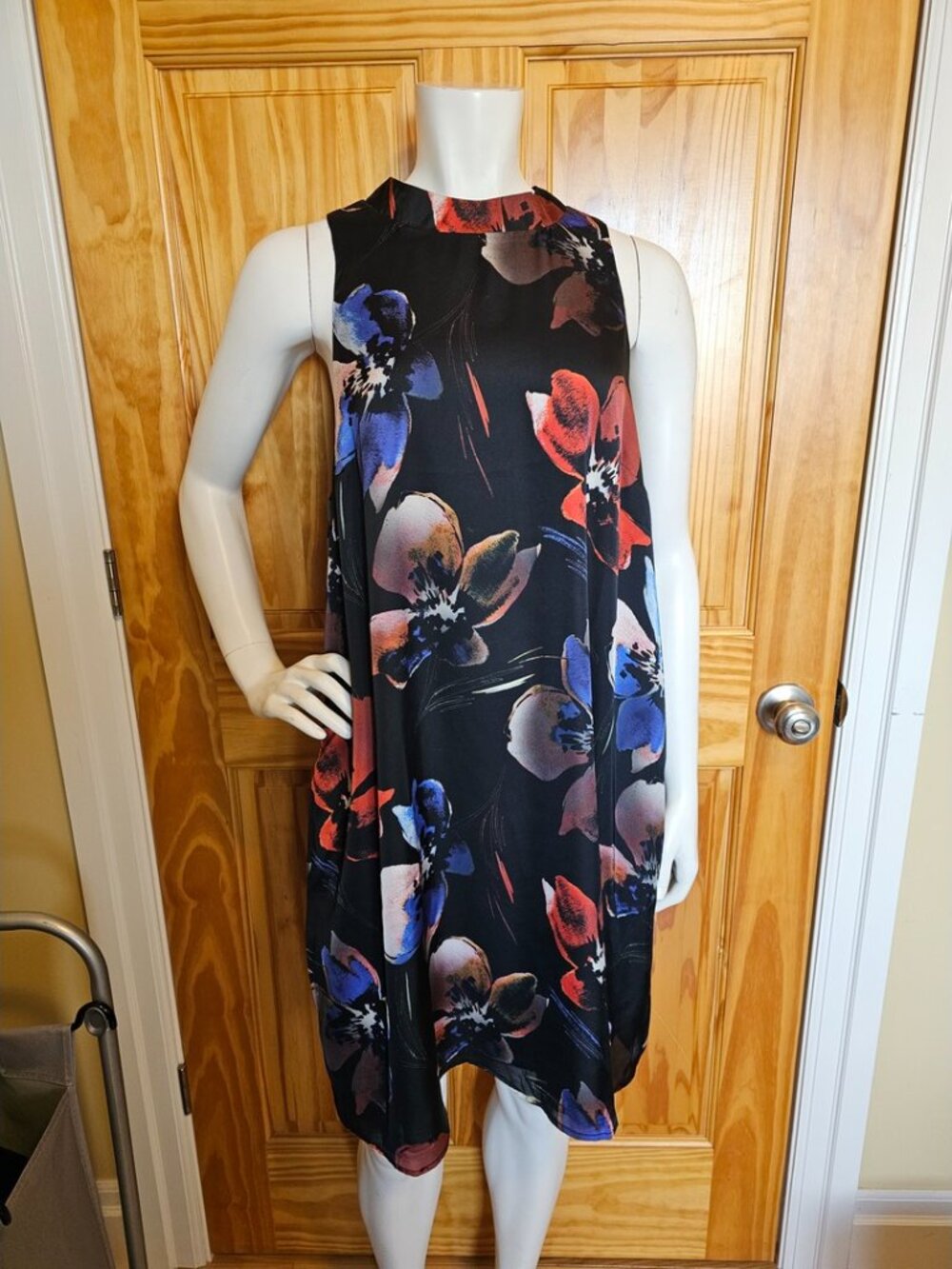 💙 115. Matty M Size Large Dress